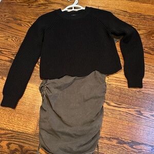 WILFRED - Merino wool 100% Scallopped Hem 
Cropped Sweater (XS) Black